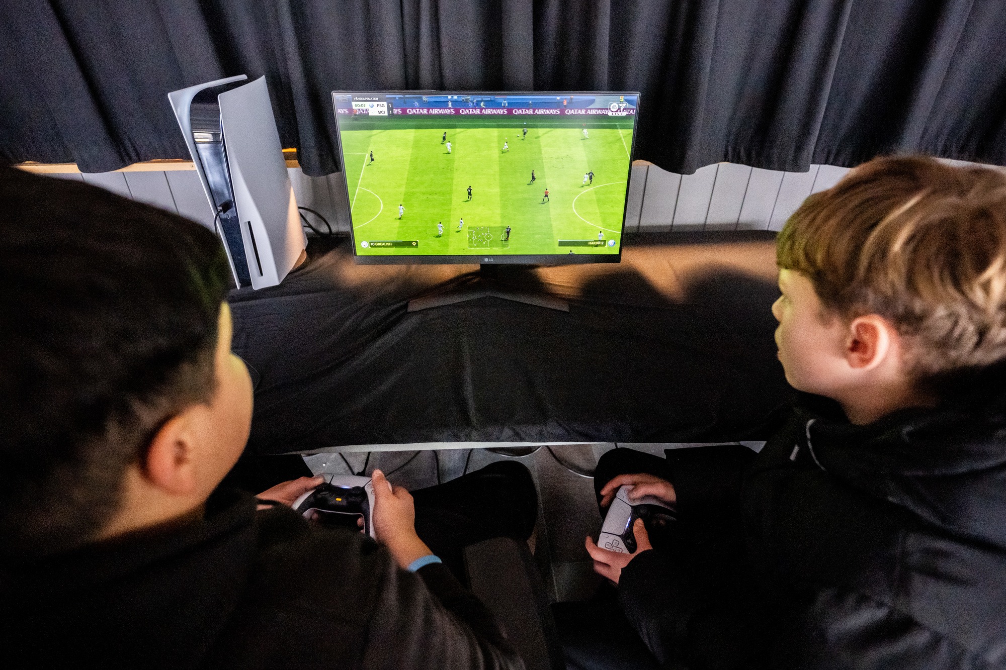 231227 Eskånecupen, E-sport med TV-spelet Fifa23 under ungdomsturneringen Skånecupen i fotboll den 27 december 2023 i Malmö. 
Foto: Petter Arvidson / BILDBYRÅN / kod PA / PA0724